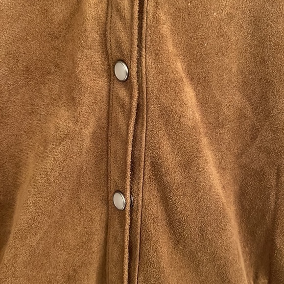 Unbranded Brown Pearl Colored‎ Buttons Long Sleeve Shirt - Picture 2 of 5